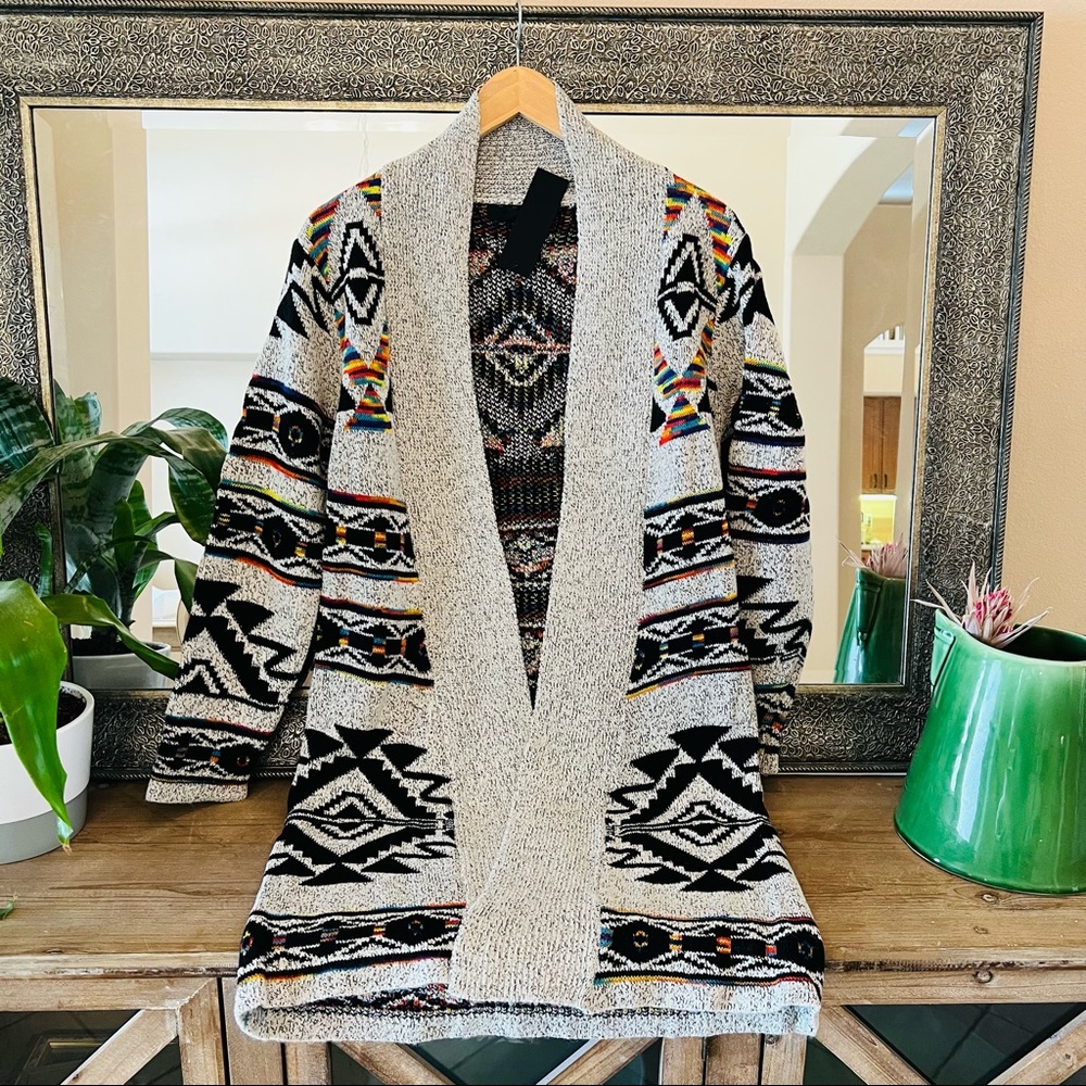 Open-Front Aztec Knit Cardigan Sweater - Gray with Black Accents